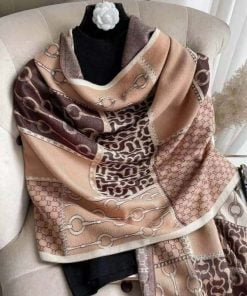 Christmas Gift Box Scarf and Gloves Camel 028
