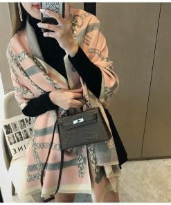 Christmas Gift Box Scarf and Gloves 039