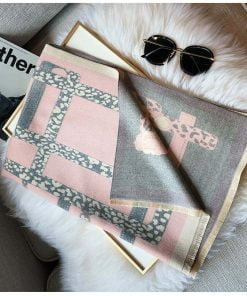 Christmas Gift Box Scarf and Gloves Pink And Grey 026