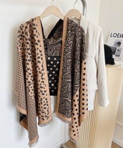 Christmas Gift Box Tan Scarf and Gloves 001