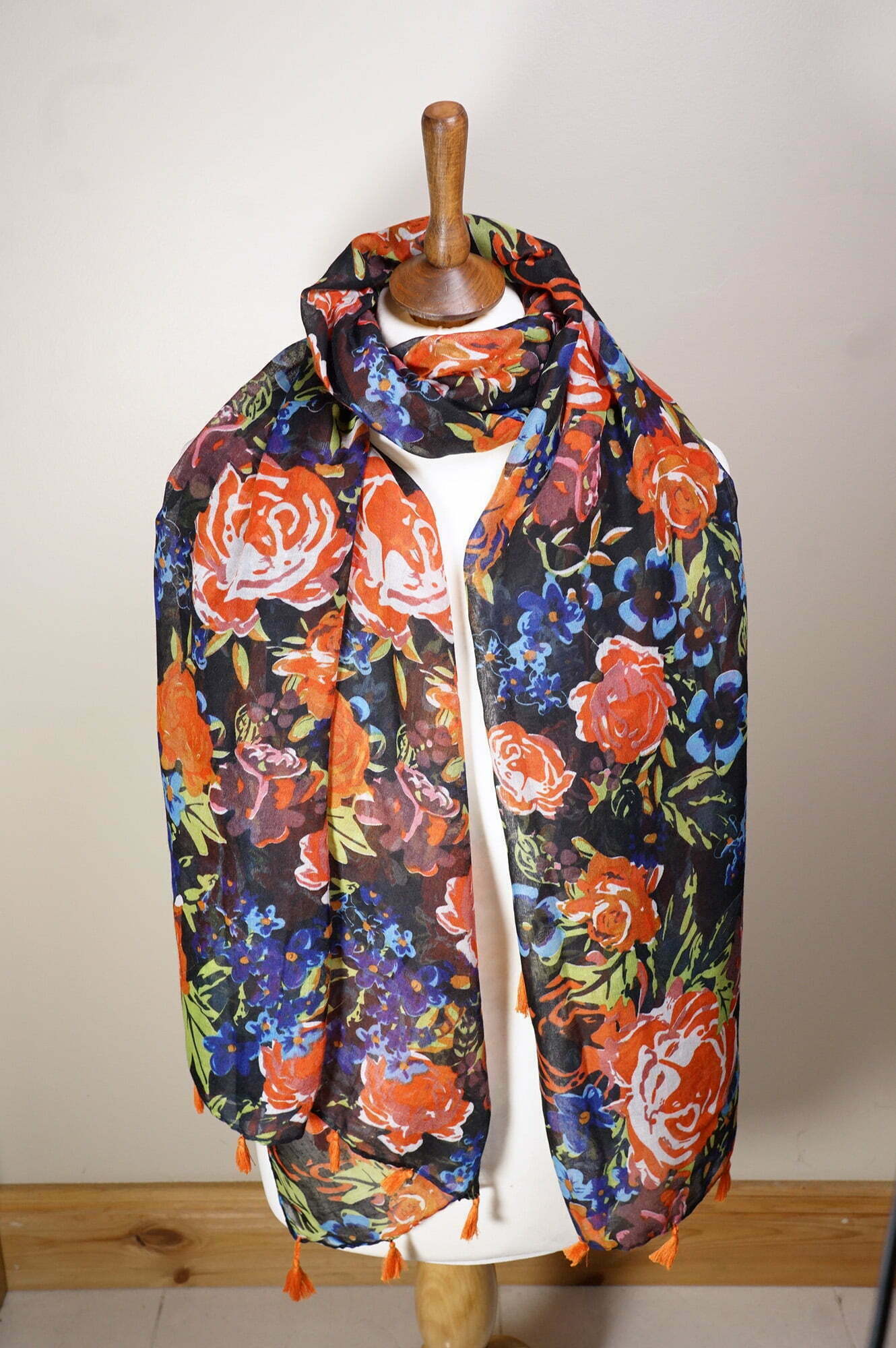 Printed Scarf B024